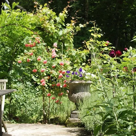 منزل ريفي Classic French Farmhouse